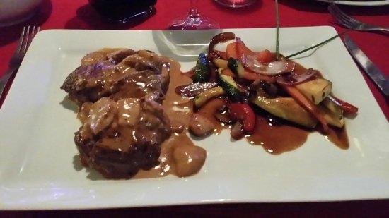 Le Caveau