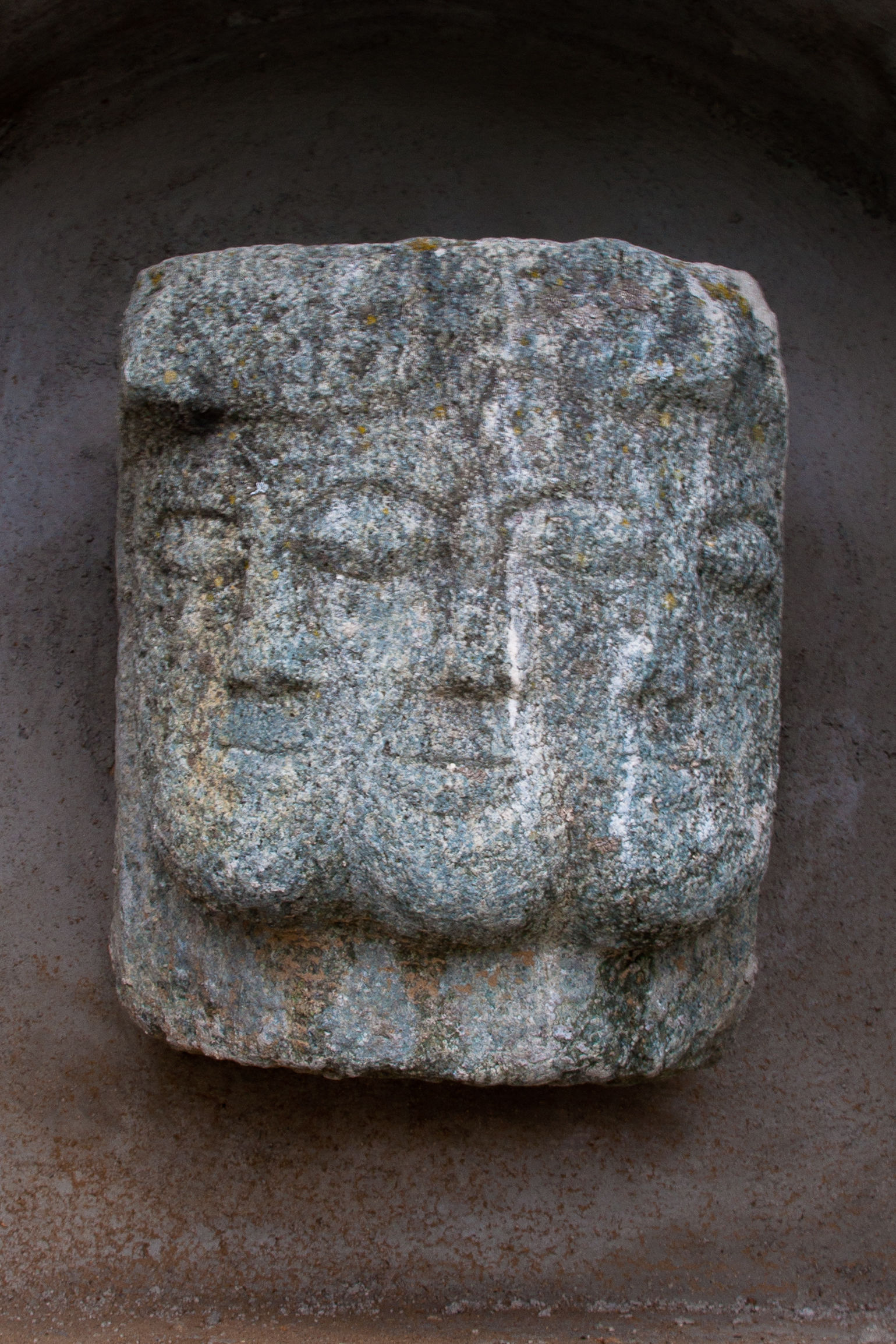 sculpture tricéphale